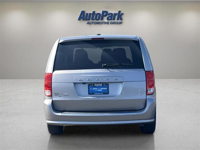 2018 dodge grand caravan se