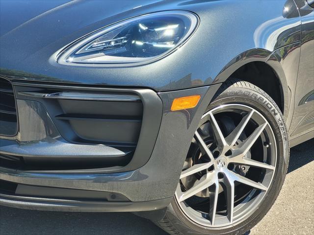 2024 porsche macan base