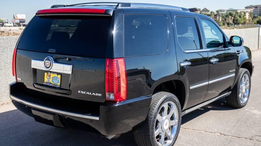 2010 cadillac escalade premium