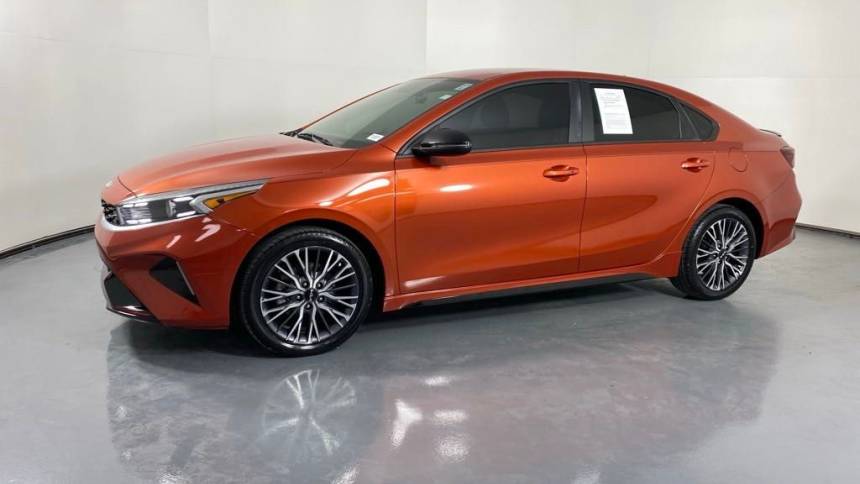 2023 kia forte gt-line