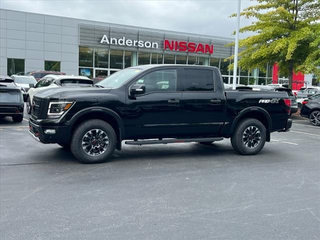 2024 nissan titan pro-4x