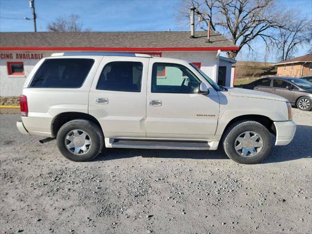 2003 cadillac escalade base