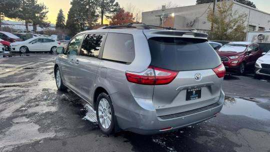 2015 Toyota Sienna
