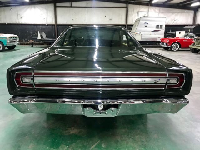 1968 plymouth road runner true j code 426 hemi 4 speed