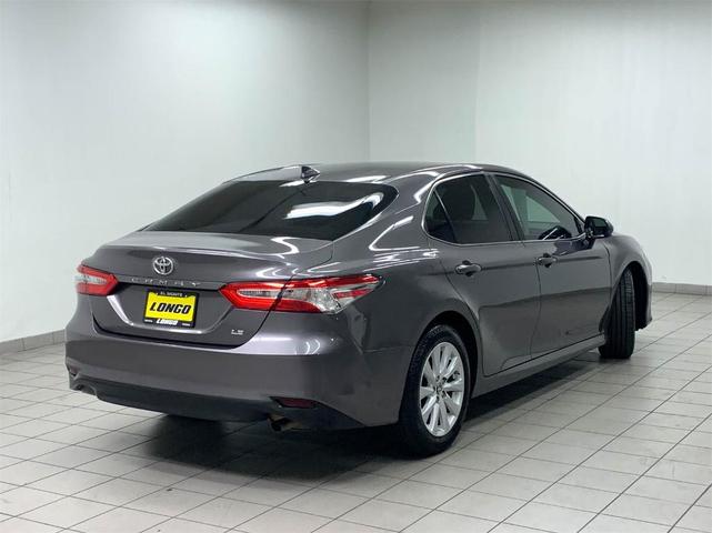 2019 toyota camry le