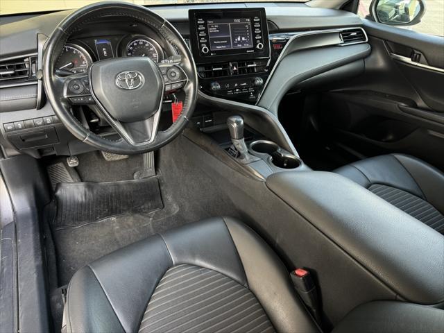2021 toyota camry se