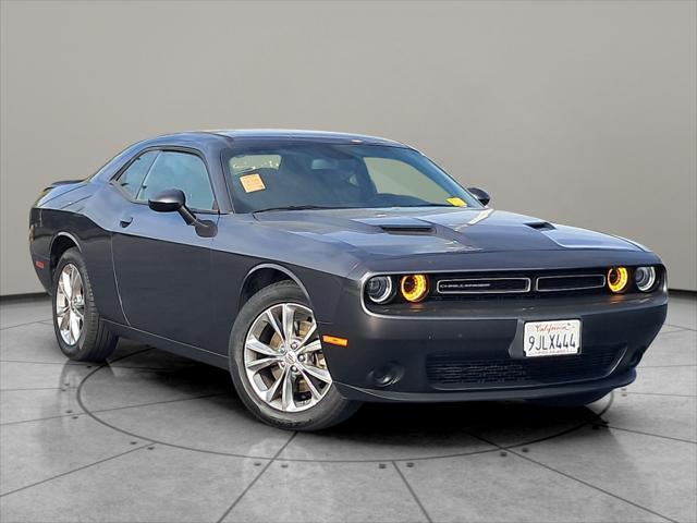 2023 dodge challenger sxt