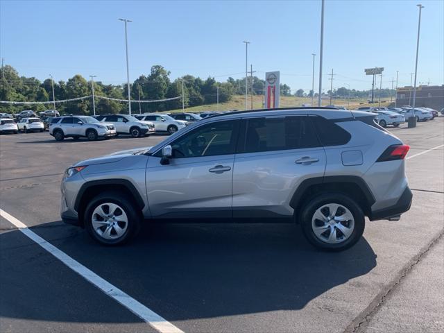 2019 toyota rav4 le