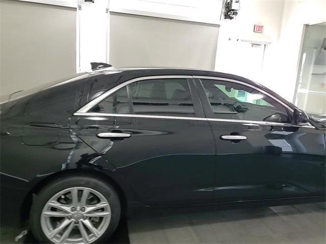 2021 cadillac ct4 luxury