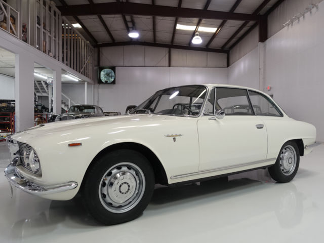 1963 alfa romeo 2600 sprint | original interior | original carello headlamps