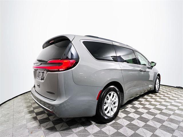 2022 chrysler pacifica touring l