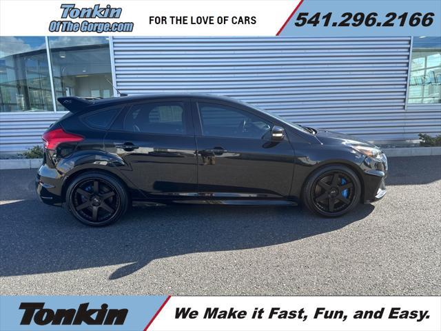 2017 ford focus rs base