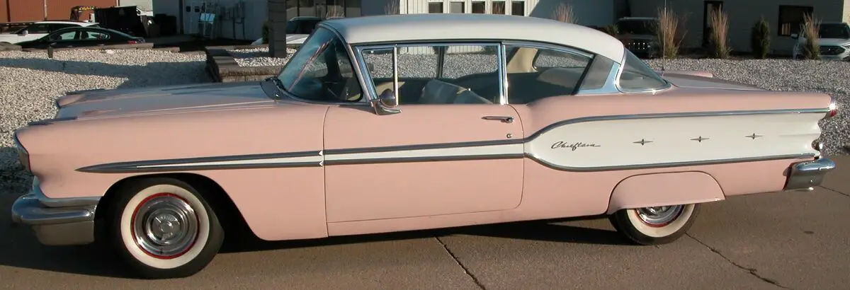 1958 pontiac chieftain 2-door hardtop