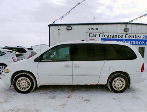1998 chrysler town country lxi in minnesota