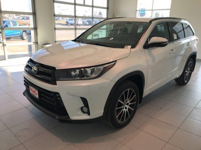2018 toyota highlander se for sale in great falls, montana