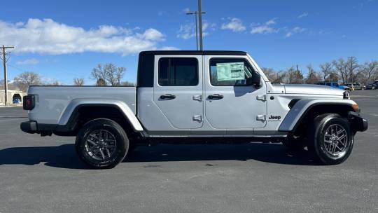 2024 Jeep Gladiator