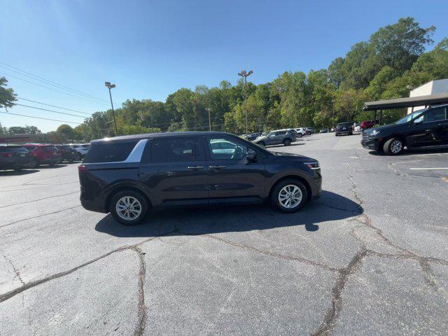 2023 kia carnival lx
