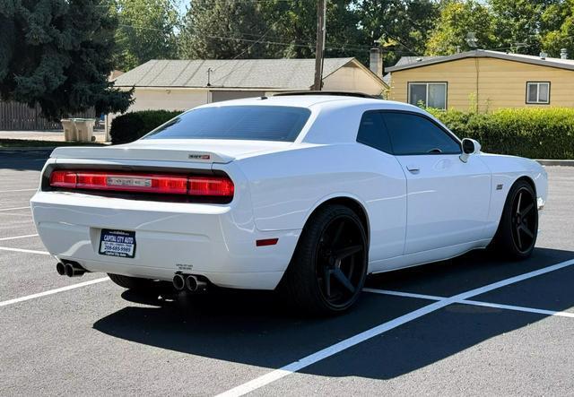 2012 dodge challenger srt8 392