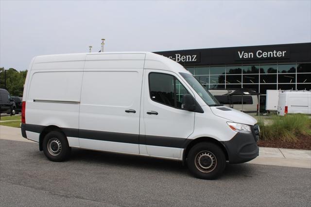 2023 mercedes-benz sprinter 2500 standard roof