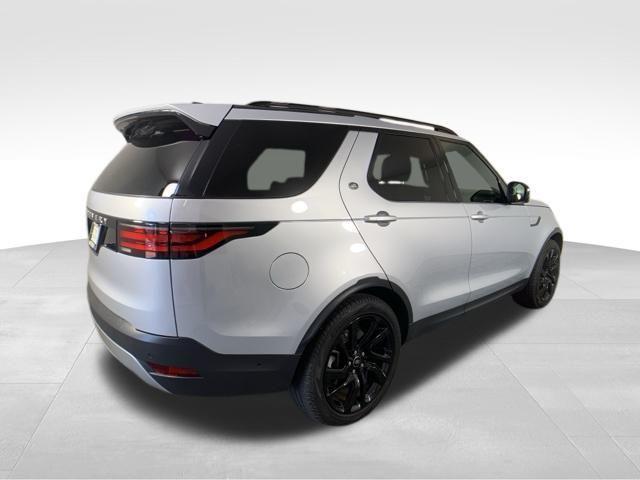 2022 land rover discovery s