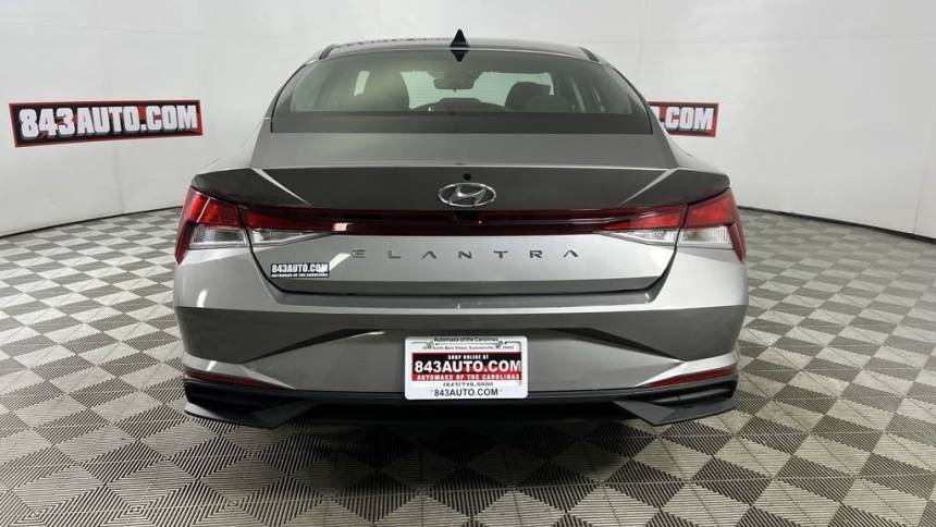 2022 hyundai elantra sel