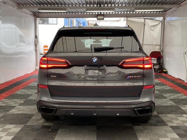 2022 bmw x5 m50i