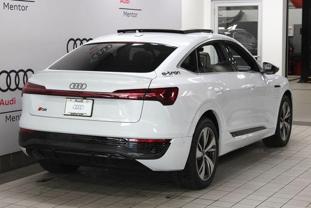 2024 audi q8 e-tron s line premium