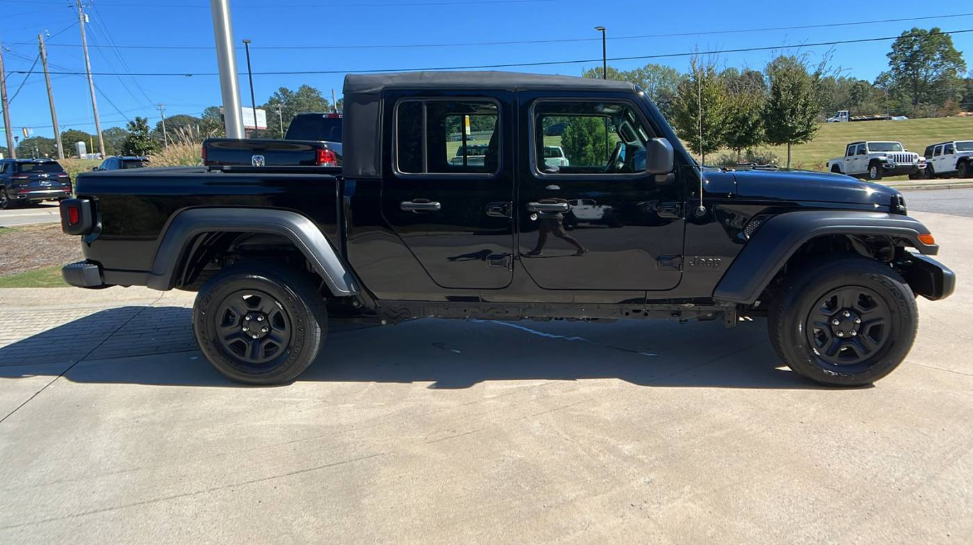 2023 jeep gladiator sport