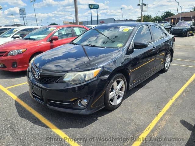 2012 toyota camry se