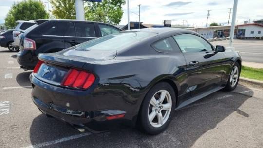 2016 ford mustang v6