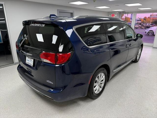 2018 chrysler pacifica touring-l plus
