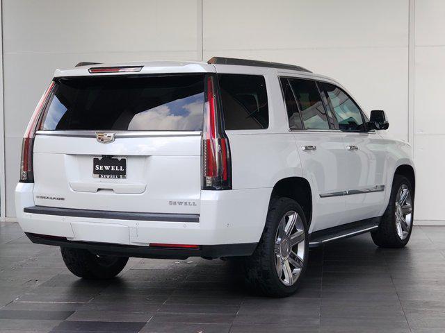2019 cadillac escalade luxury