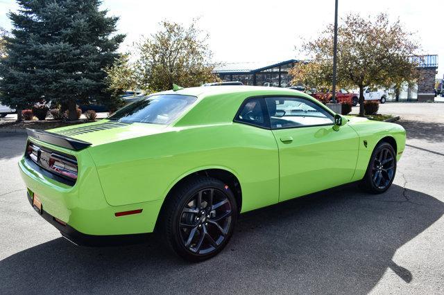 2023 dodge challenger sxt
