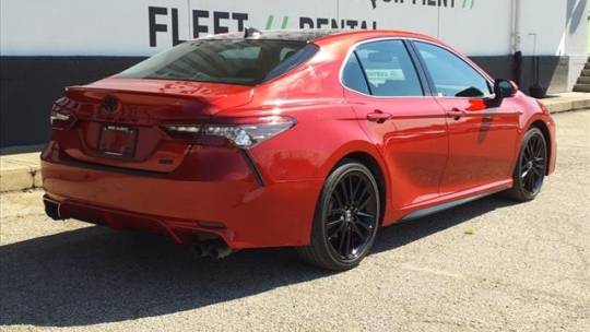 2022 toyota camry xse
