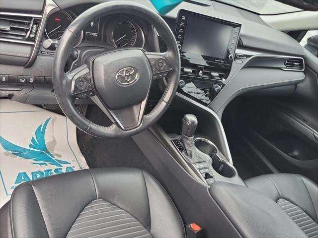 2021 toyota camry se