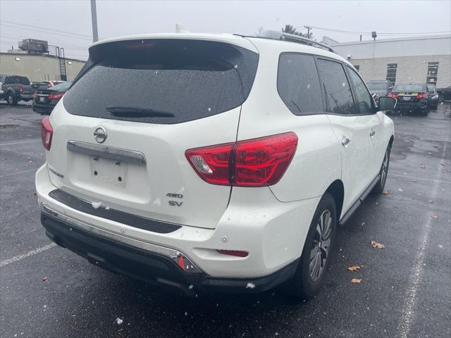 2019 nissan pathfinder sv
