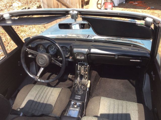 datsun roadster 2000 fairlady
