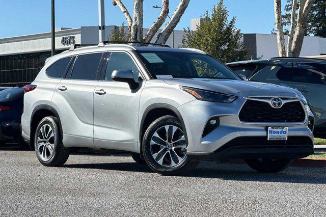 2022 toyota highlander xle