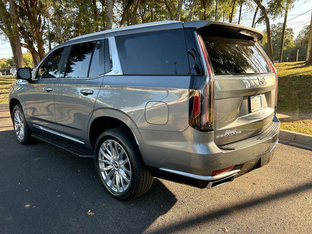2022 cadillac escalade luxury