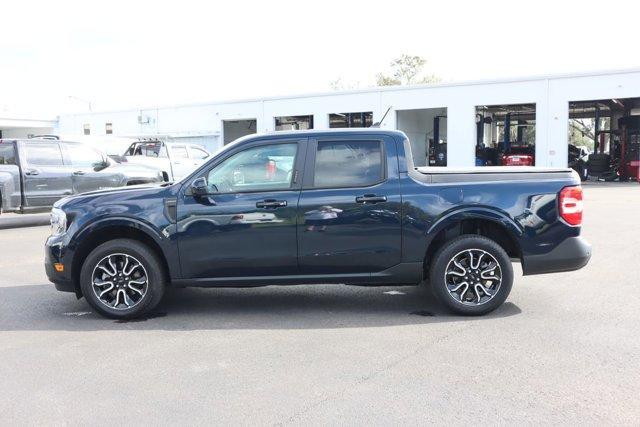 2022 ford maverick lariat