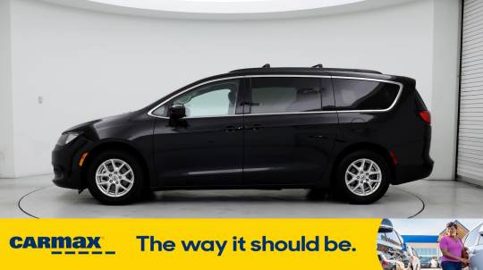 2021 Chrysler Voyager