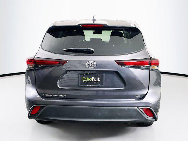 2024 toyota highlander le