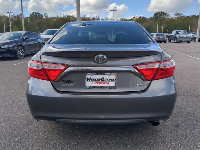 2016 toyota camry se