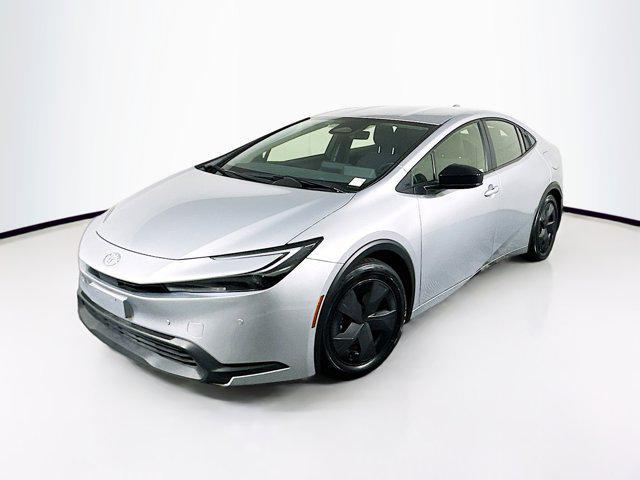 2023 toyota prius le