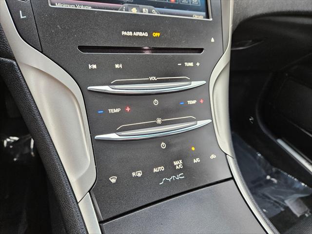 2016 lincoln mkz hybrid base