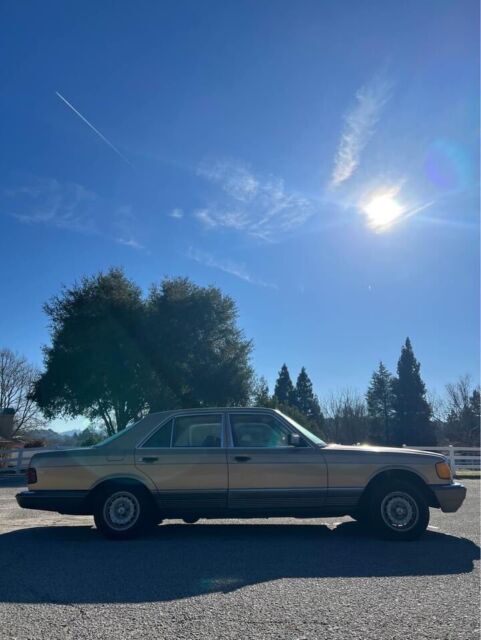 1984 mercedes-benz 300sd sedan brown rwd automatic sd