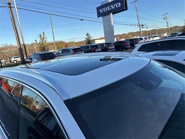 2022 volvo xc90 t5 momentum