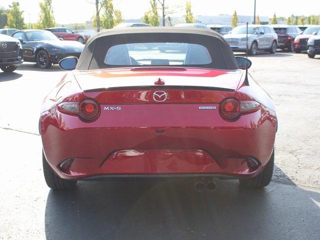 2022 mazda mx-5 miata club