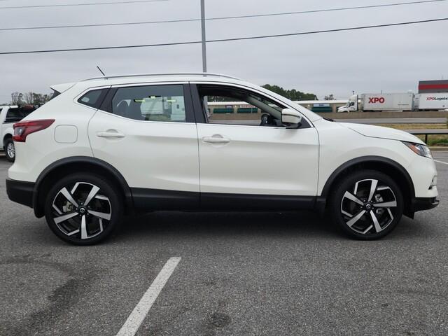 2022 nissan rogue sport sl