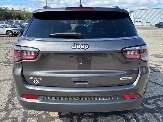 2022 jeep compass latitude lux